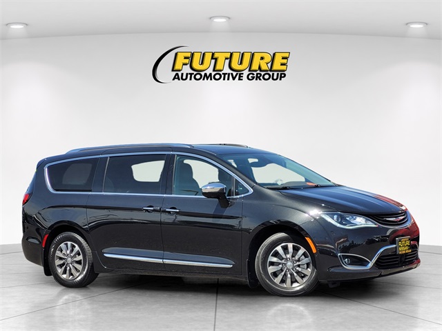 2019 Chrysler Pacifica Hybrid Limited