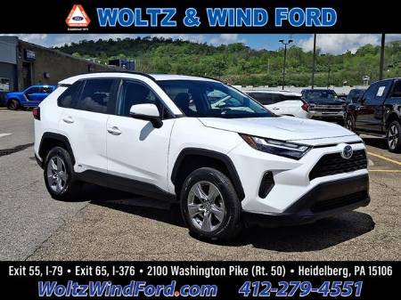 2022 Toyota RAV4 Hybrid XLE