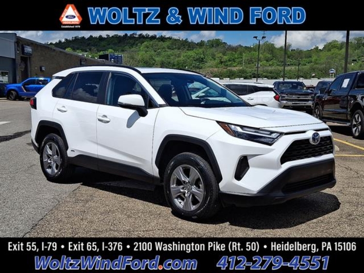 2022 Toyota RAV4 Hybrid XLE
