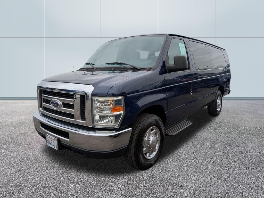 2010 Ford E-350 Super Duty XLT