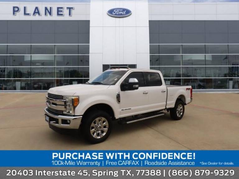 2017 Ford Super Duty F-250 SRW LARIAT 4WD Crew Cab 6.75' Box