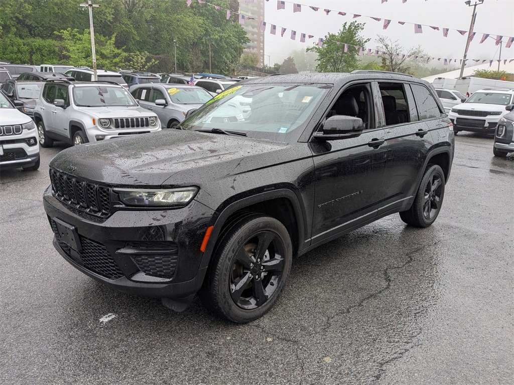 2022 Jeep Grand Cherokee Altitude