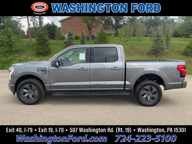 2025 Ford F-150 Lightning Flash