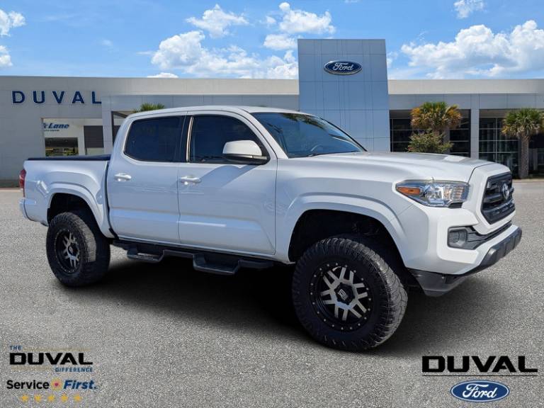 2017 Toyota Tacoma SR