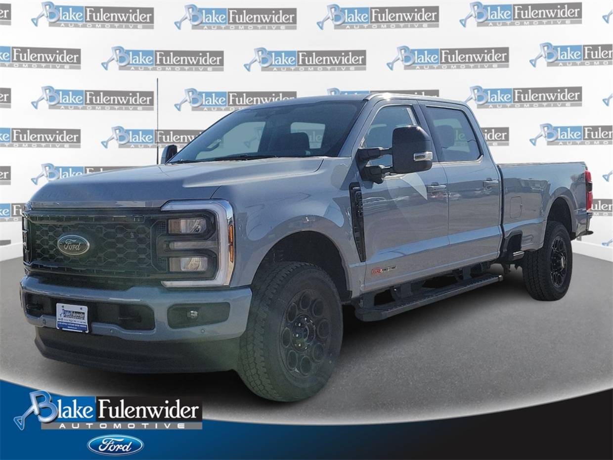 2025 Ford F-350 Super Duty Lariat's photo