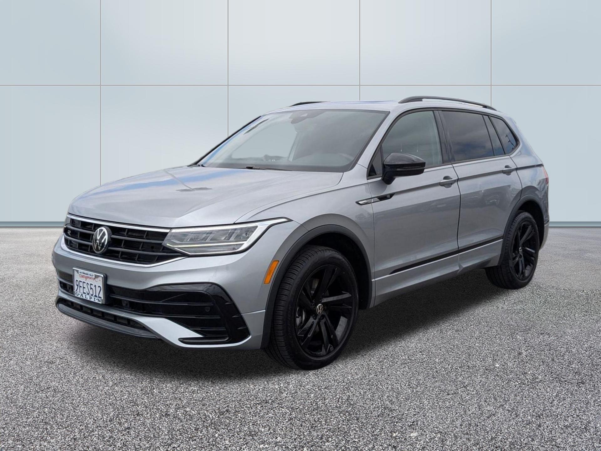 2023 Volkswagen Tiguan S photo 2
