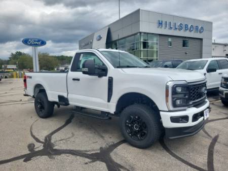 2025 Ford Super Duty F-350 SRW XL