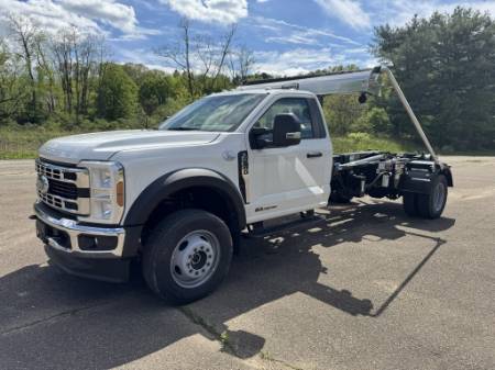 2024 Ford F-600SD