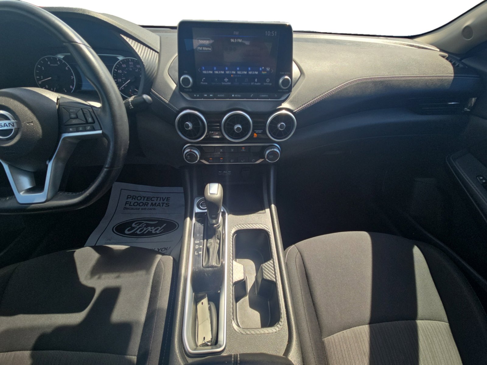 2022 Nissan Sentra SV photo 11