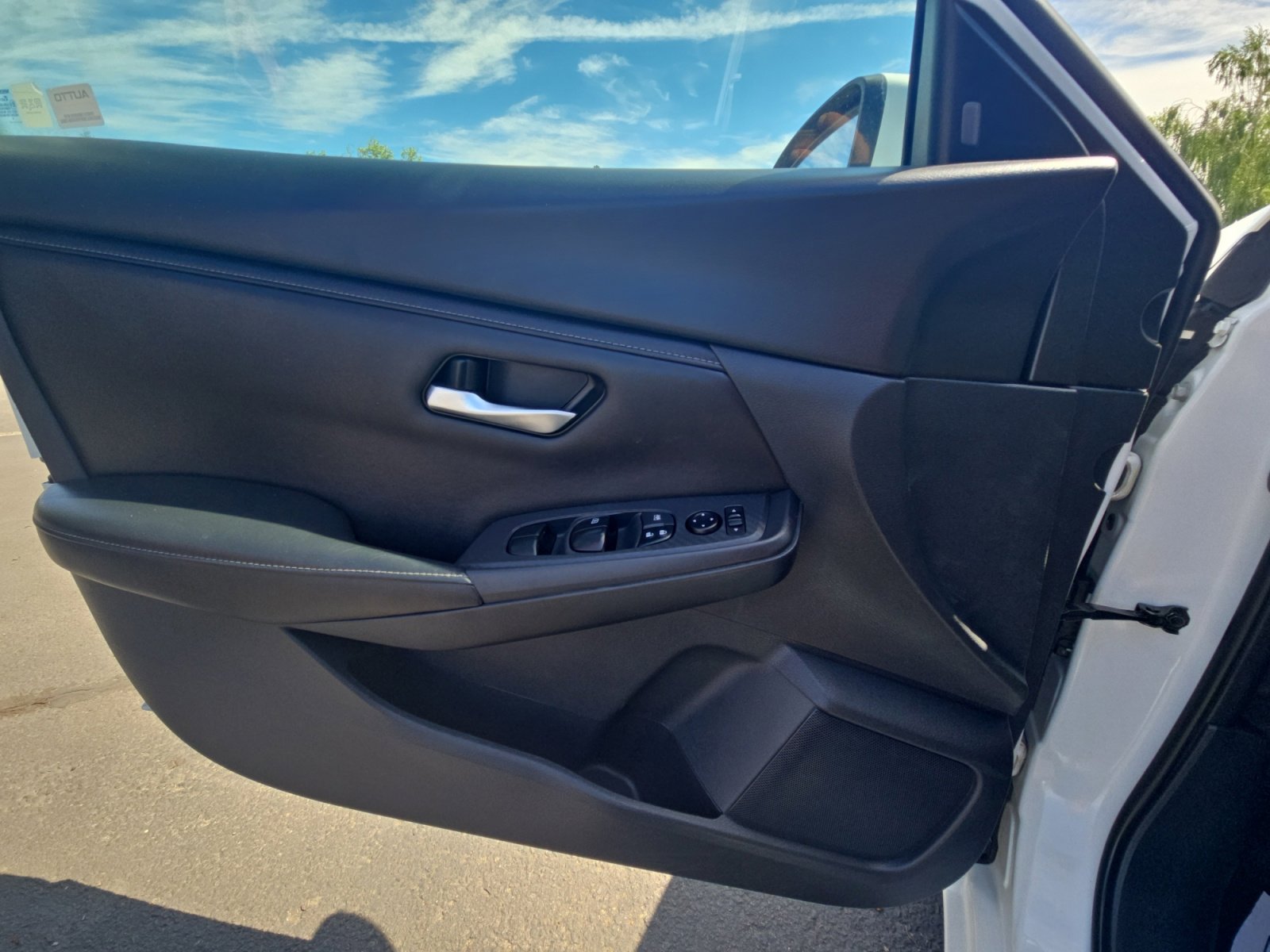 2022 Nissan Sentra SV photo 18