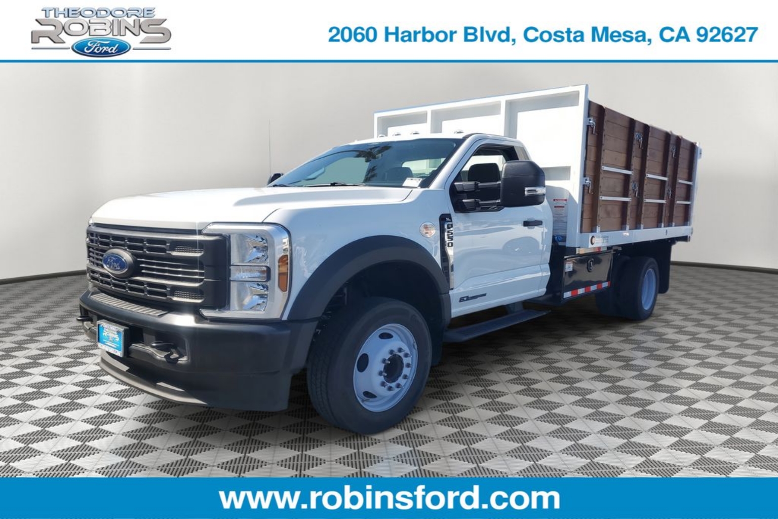 2024 Ford F-550 Super Duty Chassis Cab XL's photo