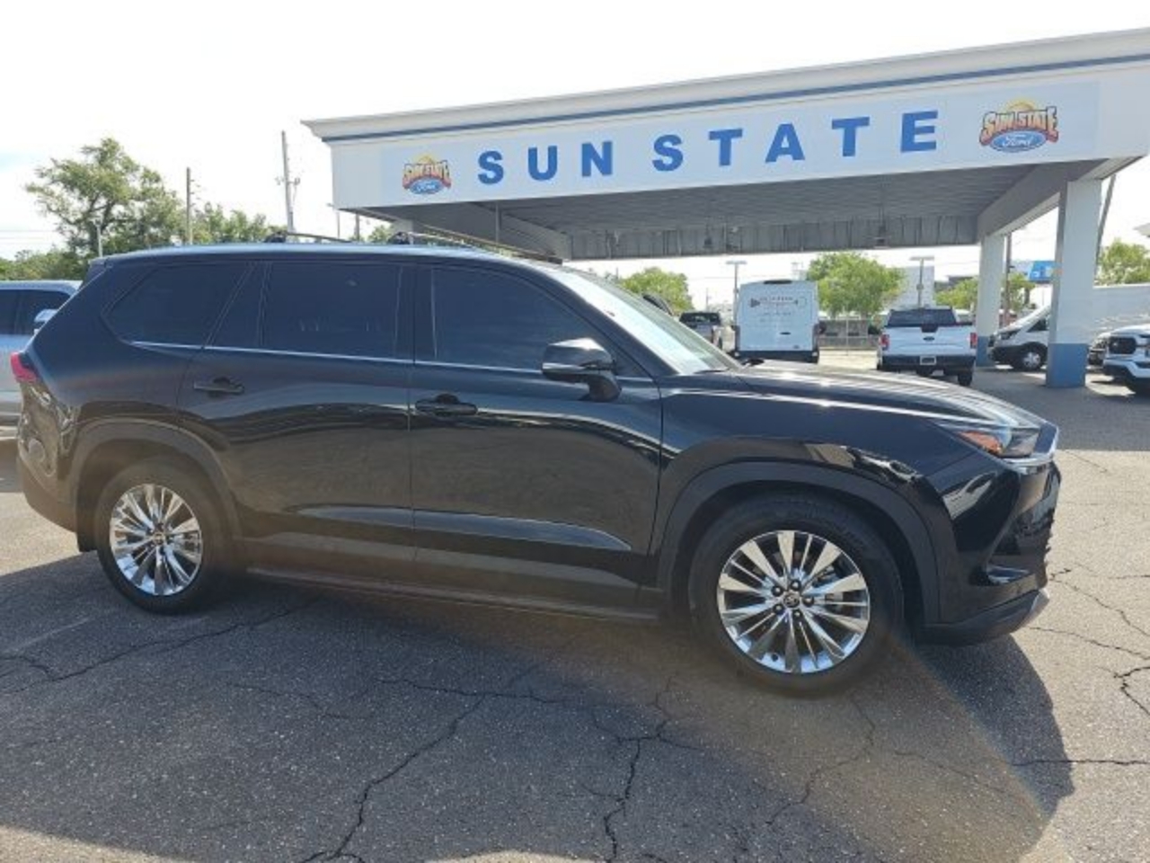 Certified 2024 Toyota Grand Highlander Platinum with VIN 5TDAAAB53RS004375 for sale in Orlando, FL