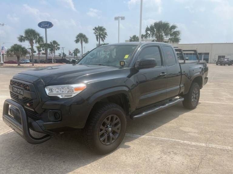 2018 Toyota Tacoma SR