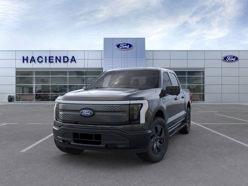 2025 Ford F-150 Lightning photo 2