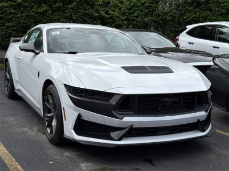 2025 Ford Mustang Dark Horse