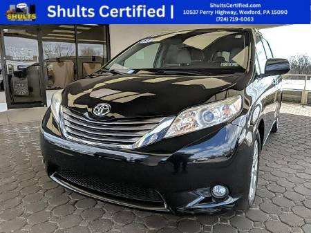 2017 Toyota Sienna XLE