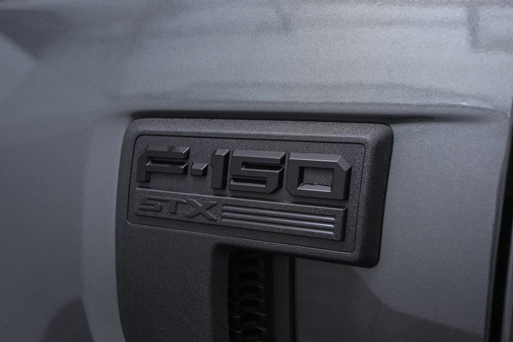 2025 Ford F-150 STX photo 4
