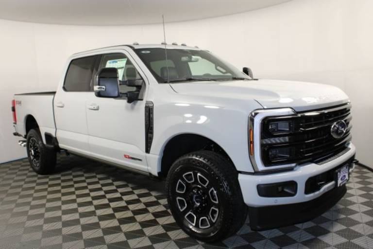 2025 Ford Super Duty F-350 SRW Platinum