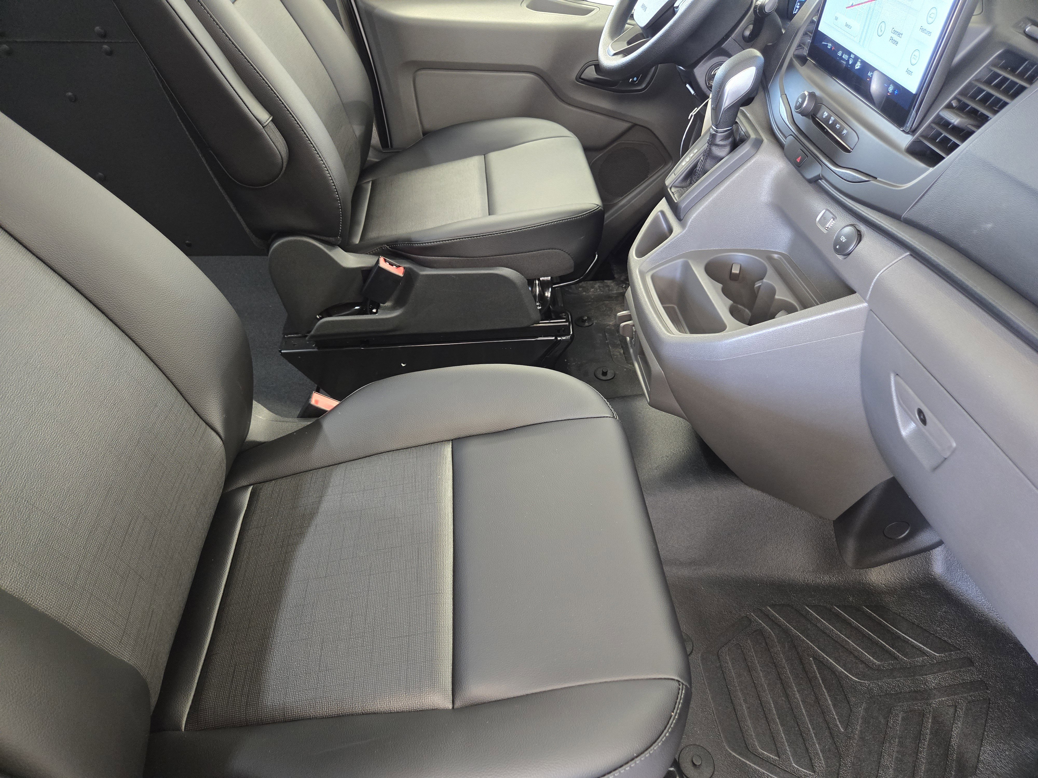 2025 Ford Transit Cargo Van photo 7