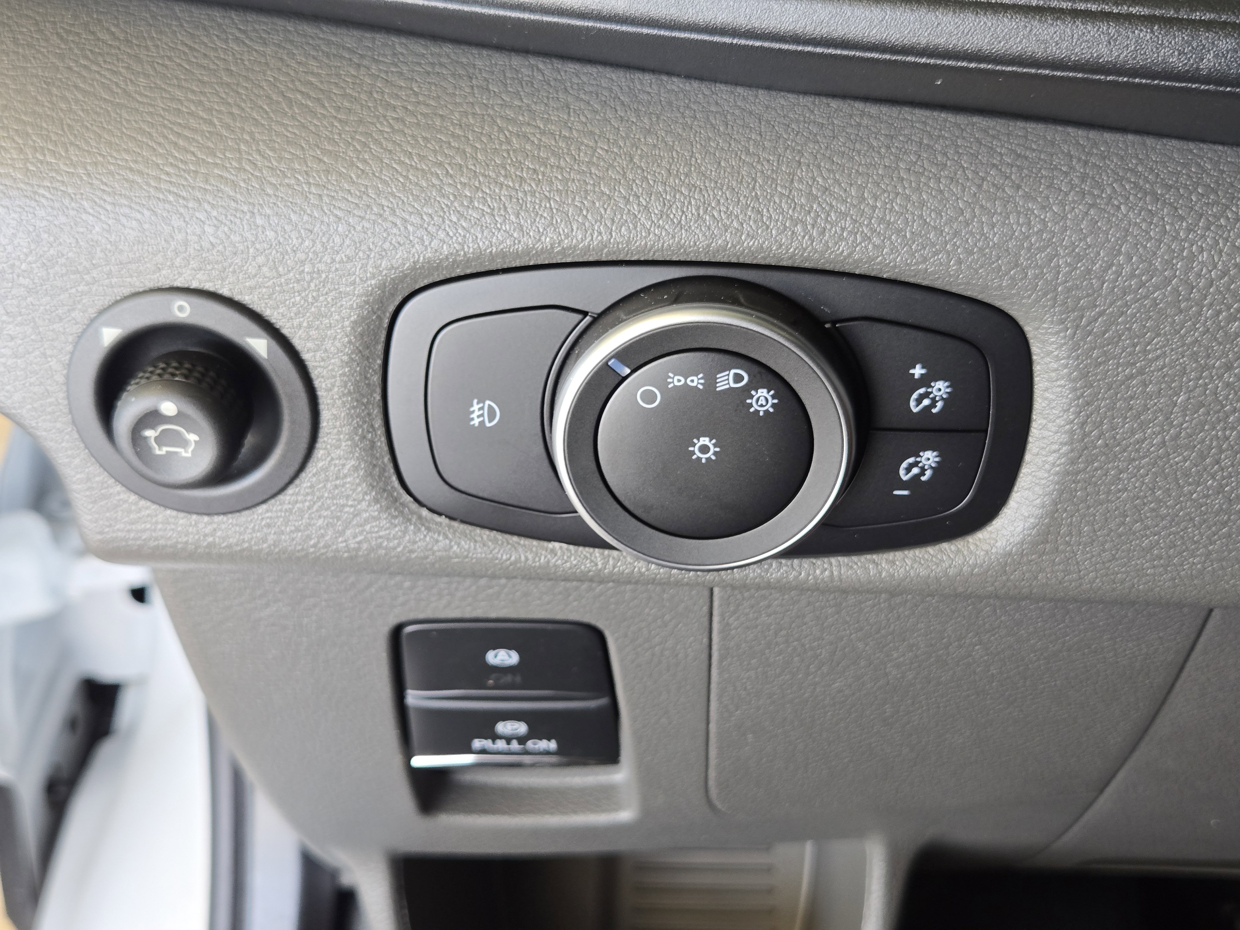 2025 Ford Transit Cargo Van photo 13
