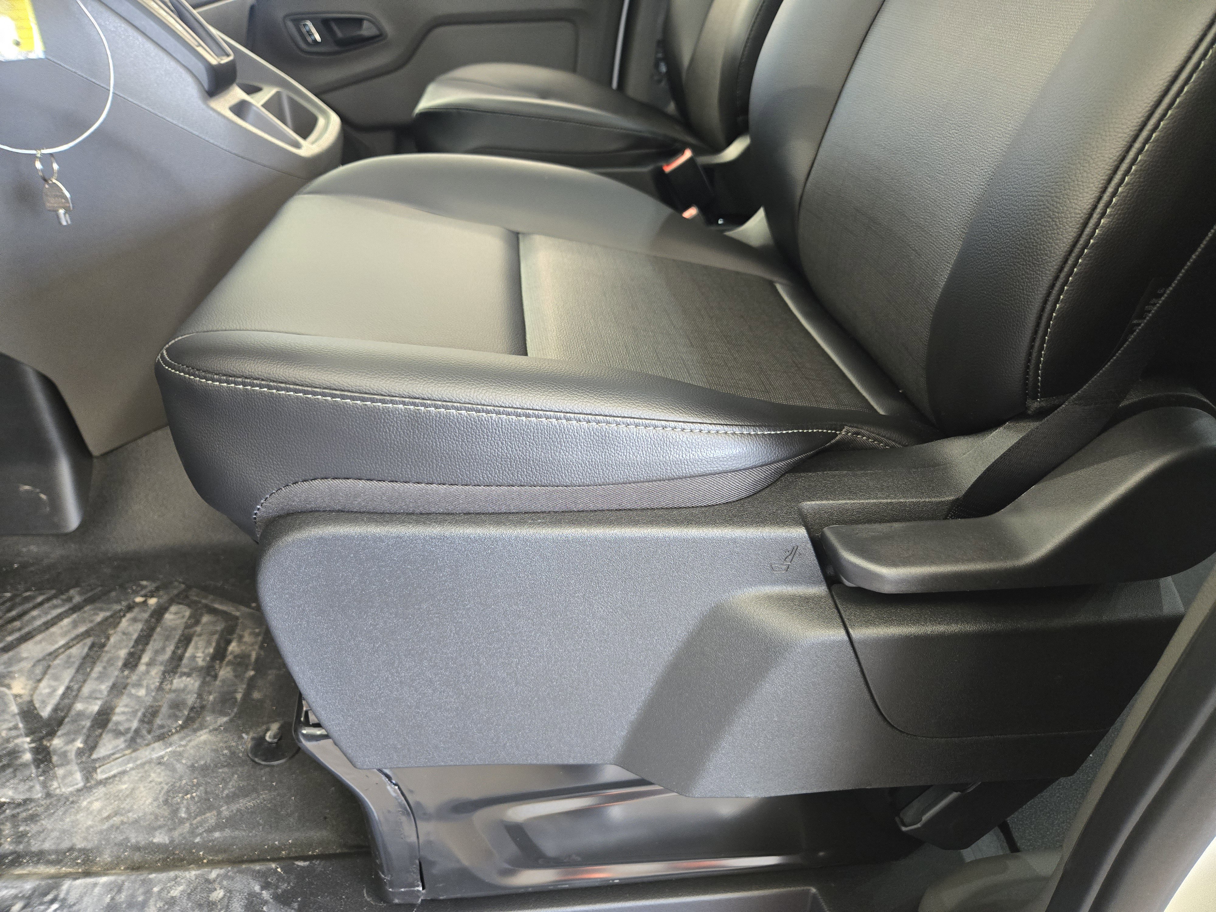 2025 Ford Transit Cargo Van photo 17