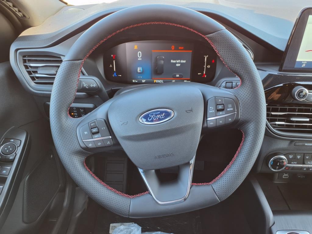 2025 Ford Escape ST-Line photo 12