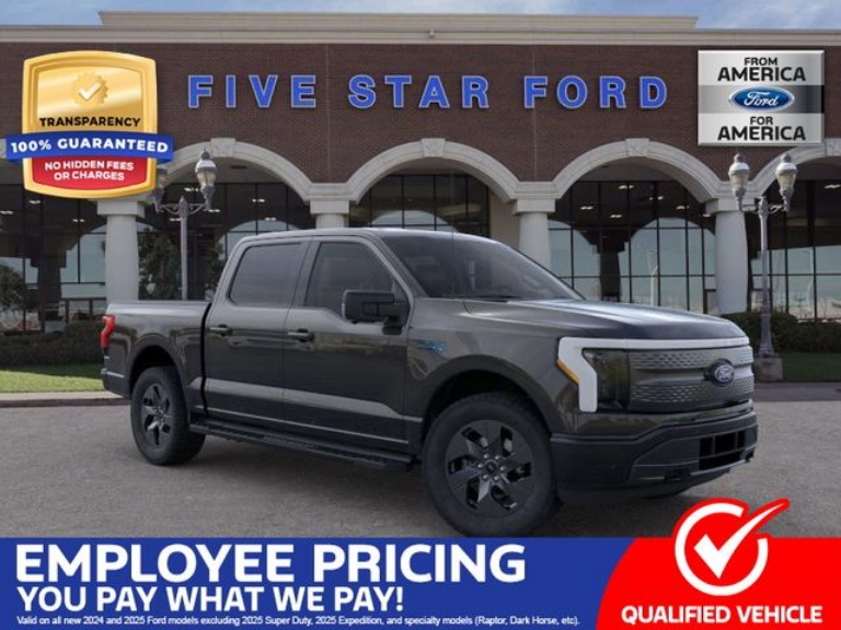 2025 Ford F-150 Lightning Flash