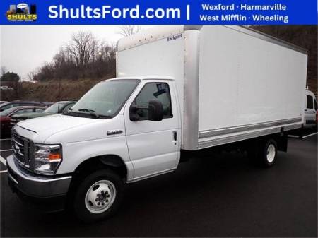 2025 Ford E-Series Cutaway E-450 DRW