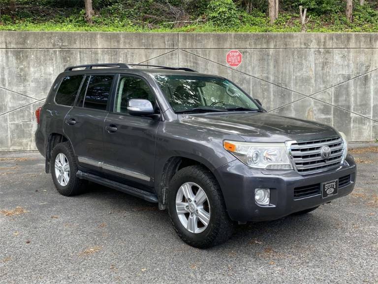 2013 Toyota Land Cruiser Base