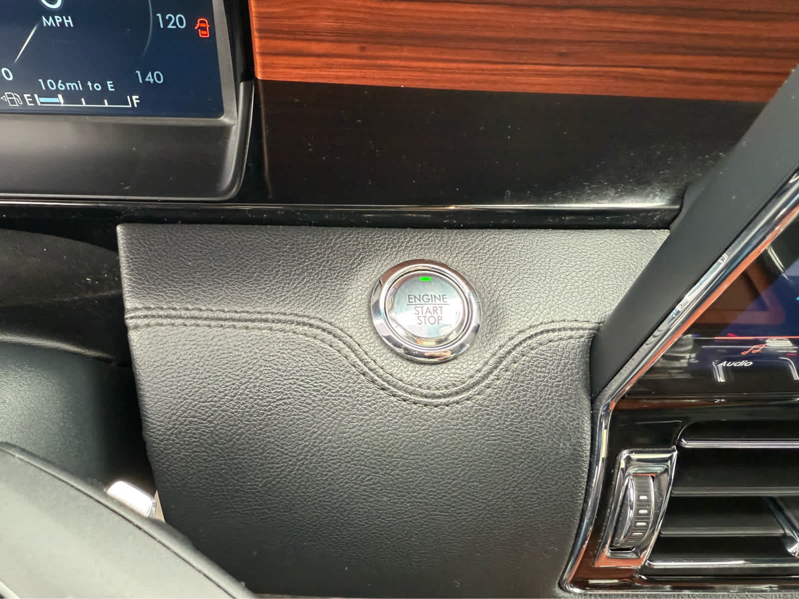 2022 Lincoln Navigator Reserve photo 11