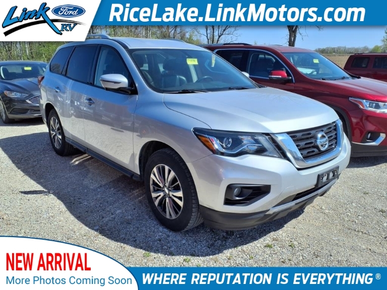 2020 Nissan Pathfinder SL