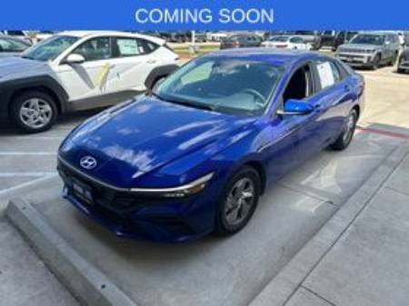 2025 Hyundai Elantra SE
