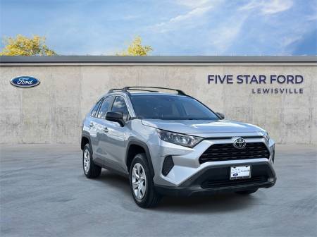 2020 Toyota RAV4 LE