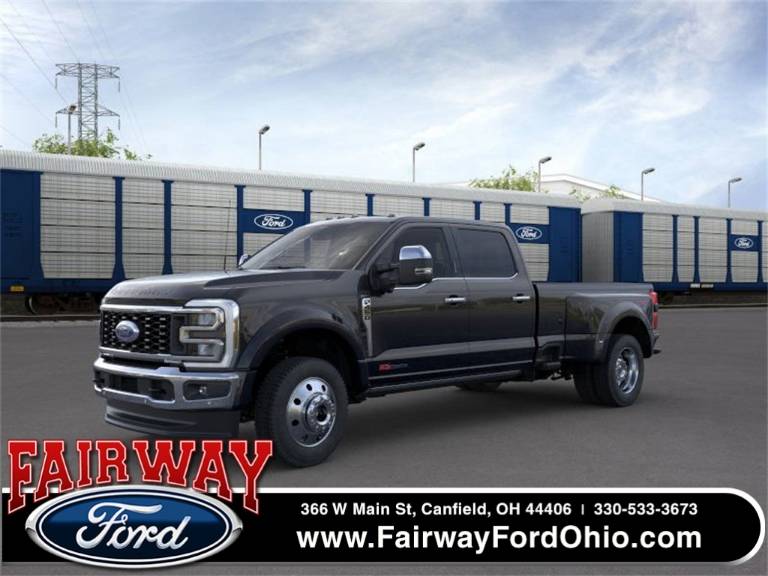 2025 Ford F-450SD LARIAT