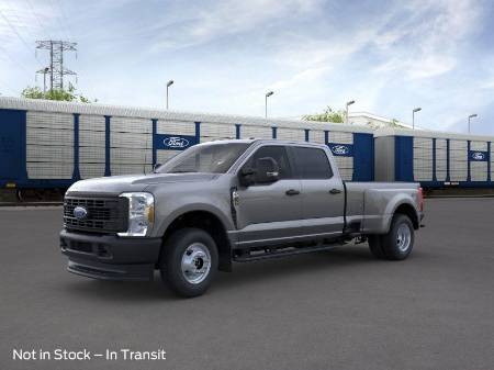 2025 Ford Super Duty F-350 DRW XL