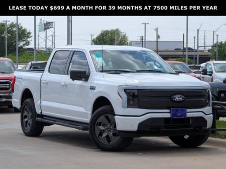 2025 Ford F-150 Lightning Flash