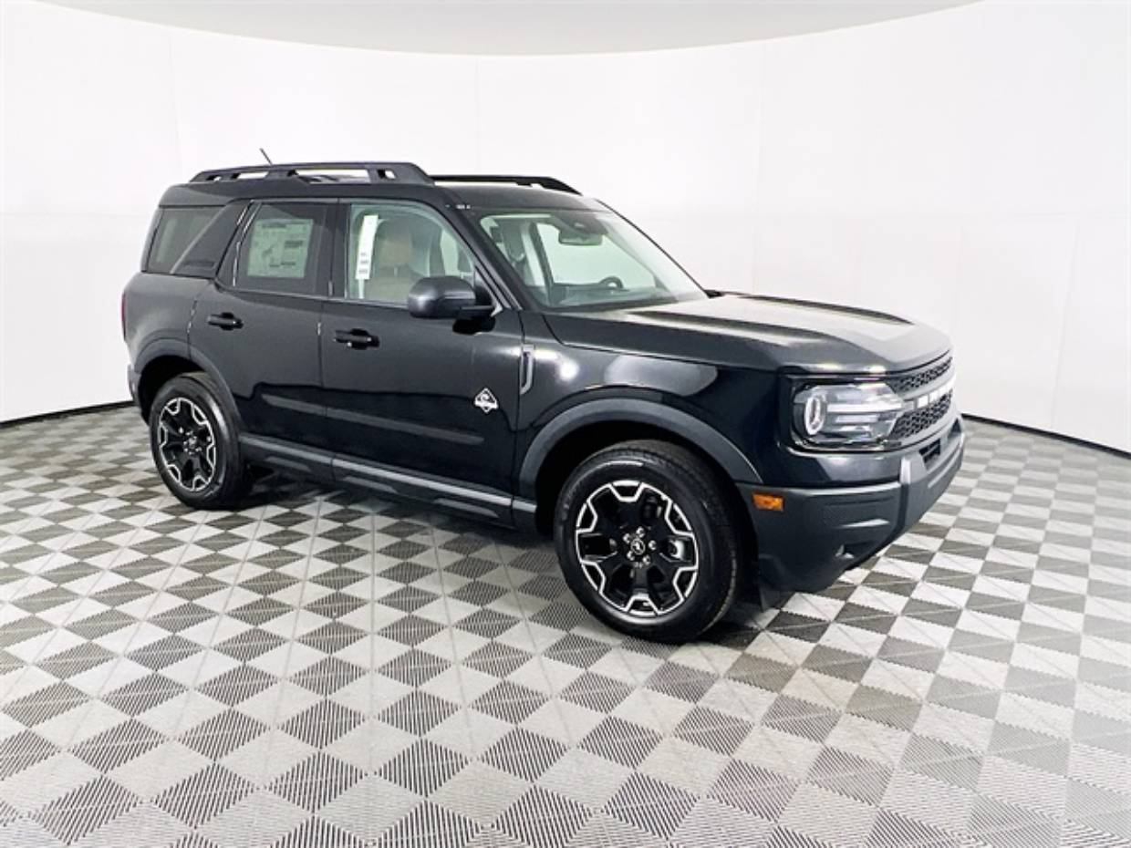 2025 Ford Bronco Sport Outer Banks's photo