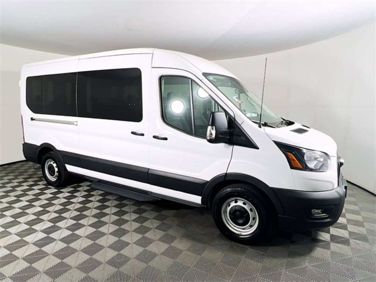 2025 Ford Transit Passenger Van XL's photo