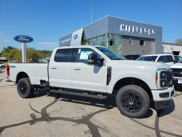 2025 Ford Super Duty F-350 SRW XLT
