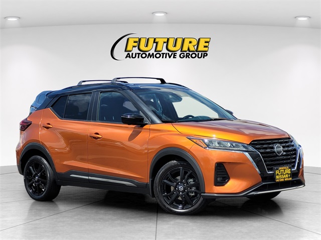 2021 Nissan Kicks SR