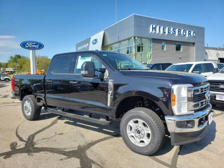 2025 Ford Super Duty F-350 SRW XLT