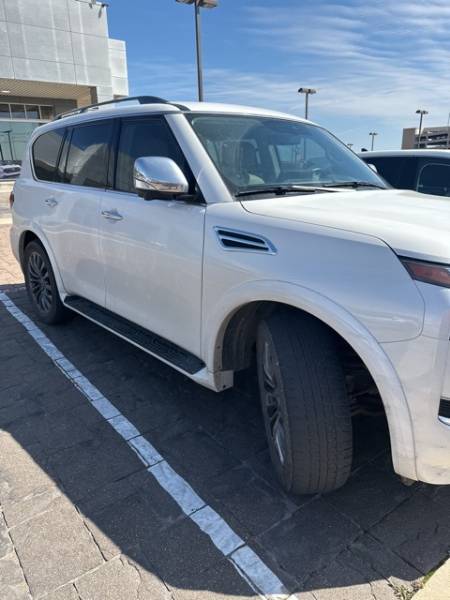 2023 Nissan Armada Platinum