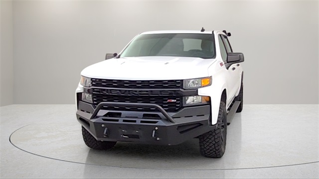 Used 2021 Chevrolet Silverado 1500 Custom with VIN 3GCPYCEL8MG340171 for sale in Irving, TX