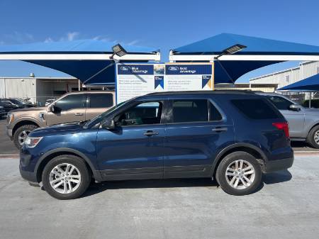 2017 Ford Explorer Base