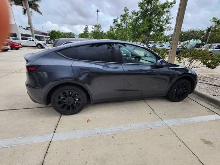 2024 Tesla Model Y Standard Range