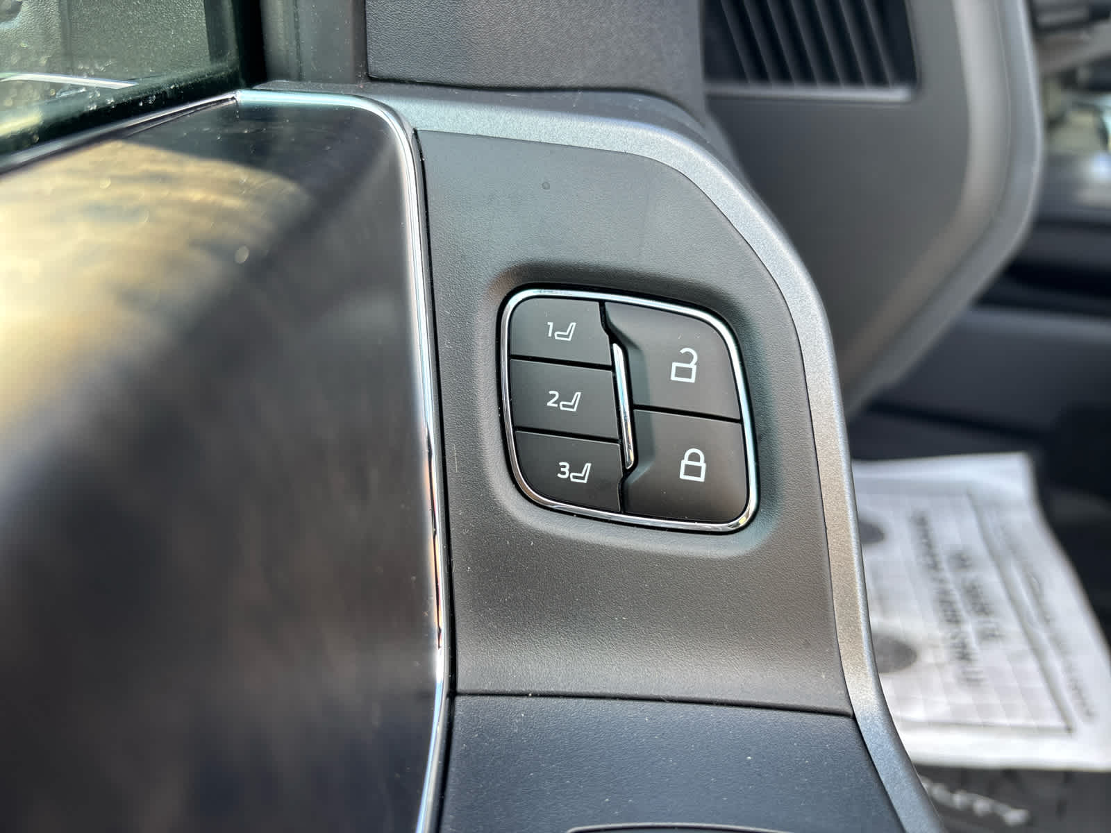 2025 Ford F-250 Lariat photo 15