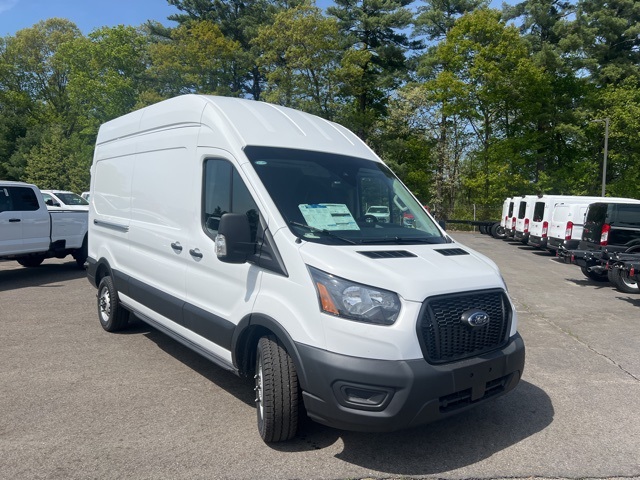 2025 Ford Transit photo 3