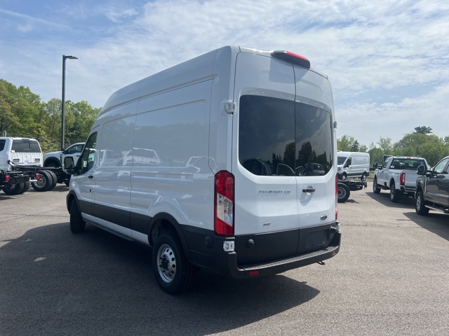 2025 Ford Transit photo 7