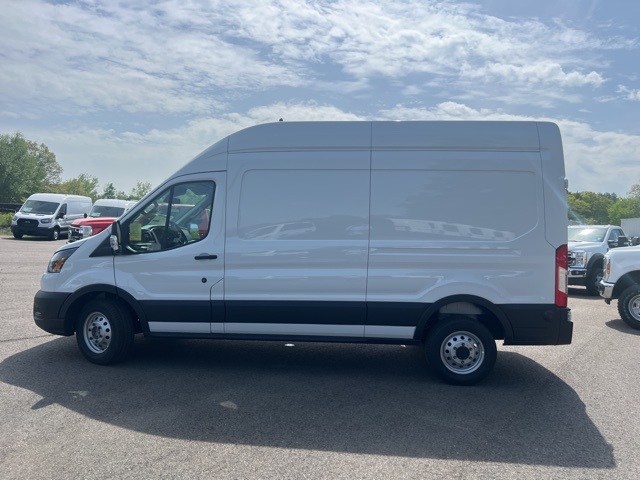 2025 Ford Transit photo 8