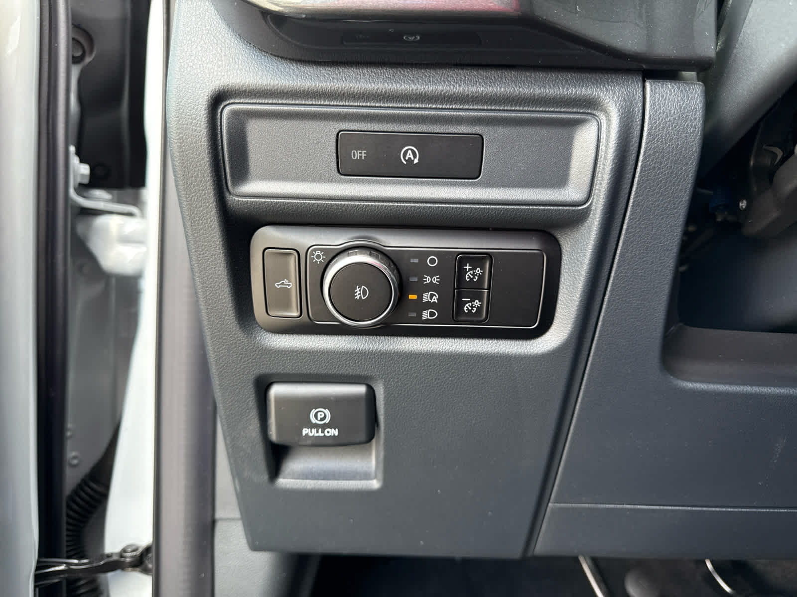 2025 Ford F-150 STX photo 9